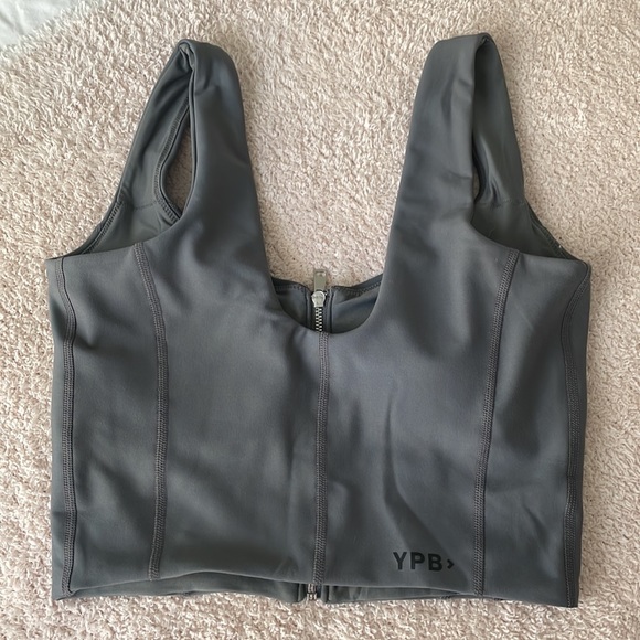 Abercrombie Workout Top - Picture 3 of 5